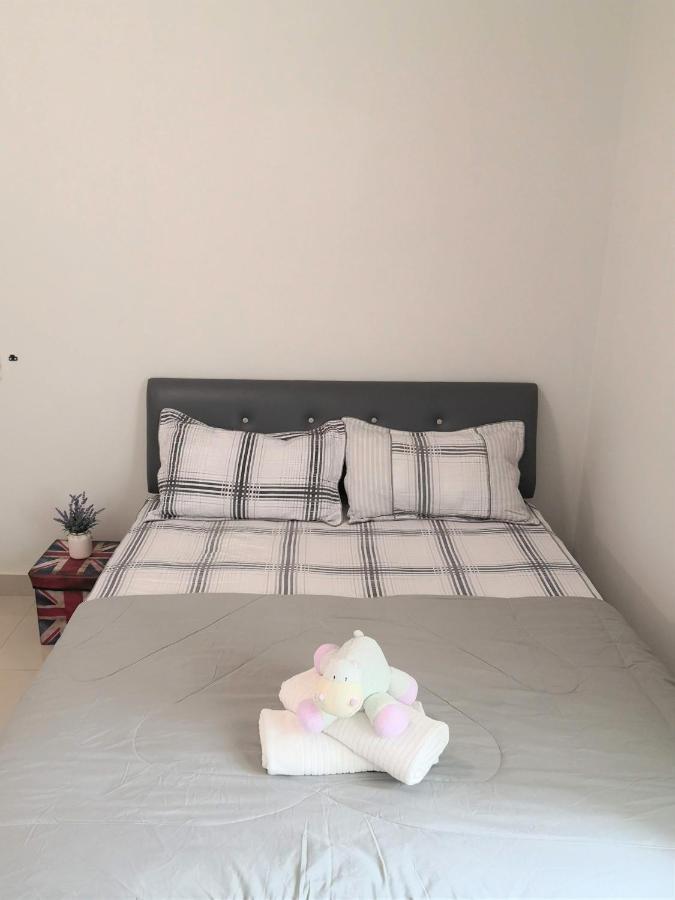 Sparkling Clean Homestay @ Kota Kemuning - Rimbayu Teluk Panglima Garang Luaran gambar