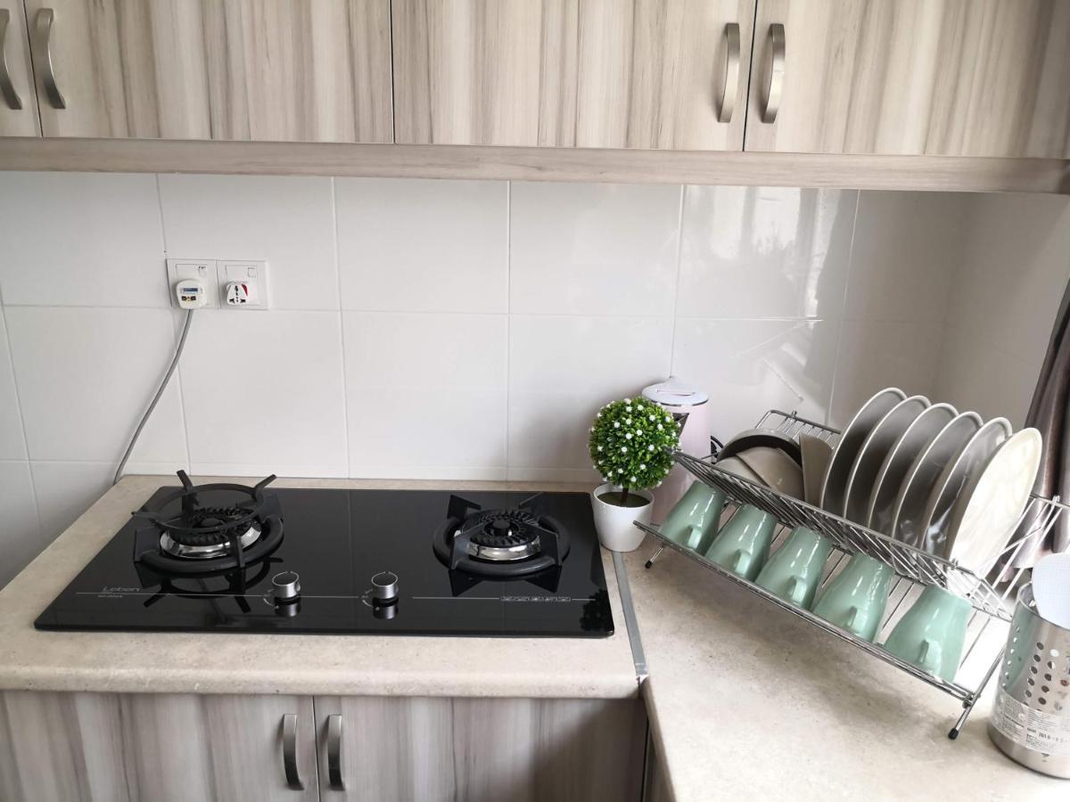 Sparkling Clean Homestay @ Kota Kemuning - Rimbayu Teluk Panglima Garang Luaran gambar